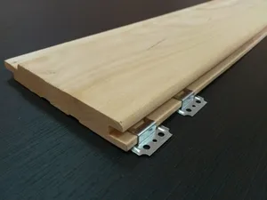 Panourile de perete sunt montate ca