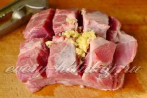 Ce se coace carne de porc la cuptor