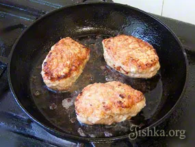 Cum de a prăji burgeri gustoase Cum de a prăji burgeri gustoase