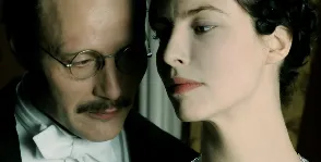 Casa se află în amurg Casa se află în amurg