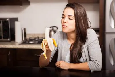 Ca banane alăptează mama Ca banane alăptează mama