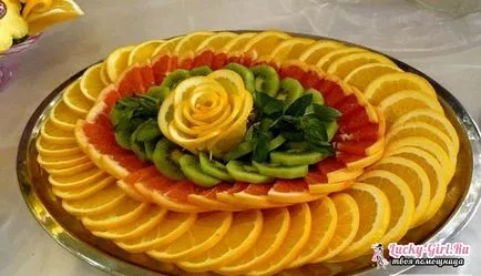 Cât de frumos tăiate de fructe pe masa