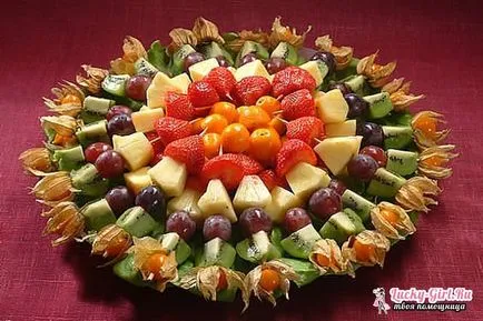 Cât de frumos tăiate de fructe pe masa