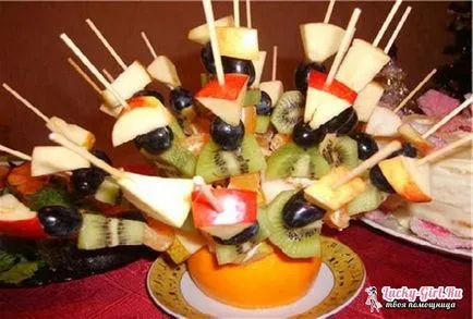 Cât de frumos tăiate de fructe pe masa