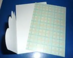 Fa-o carte poștală cu mâinile pentru mama