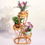 Etaj standuri pentru flori cu propriile sale mâini