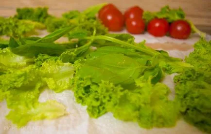 Salata de creveti cu rosii cherry