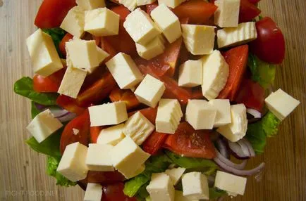 Salata de creveti cu rosii cherry