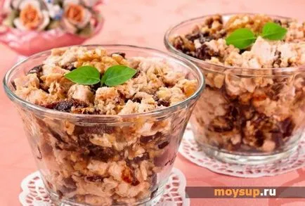 Salata cu carne de pui si nuci