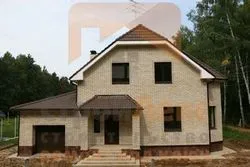 Firma angajate în construcția de case