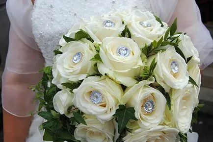 Buchet de trandafiri pentru mirese