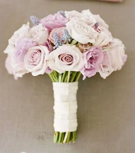 Buchet de trandafiri pentru mirese Buchet de trandafiri pentru mirese