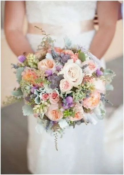 Buchet de trandafiri pentru mirese Buchet de trandafiri pentru mirese