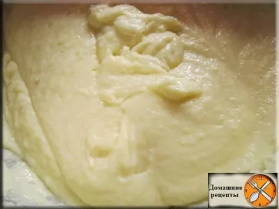 8 Cele mai simple, creme pentru prăjituri și deserturi (cremă de lapte condensat și unt) 8 Cele mai simple, creme pentru prăjituri și deserturi