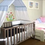 Baldachin pe un pat cu mâinile, pas cu pas (ei) Baldachin pe un pat cu mâinile, pas cu pas
