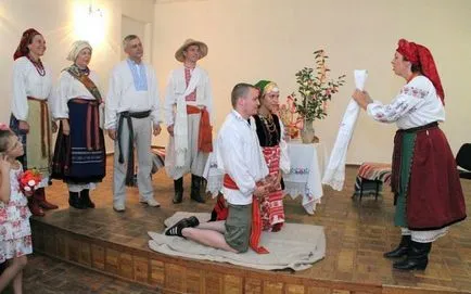 Sfințirea părinților la nunta fiului său și fiica - obiceiurile, cuvintele de despărțire de binecuvântare, ls