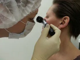 Mă doare birthmark ce se întâmplă dacă doare un semn din naștere pe față sau înapoi la cineva pentru a merge (doare) Hurts birthmark ce se întâmplă dacă doare un semn din naștere pe fata sau pe spate, care să facă apel