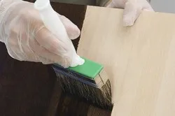Decât vopsea mobilier de pin nuanțare, pictura, vernisarea