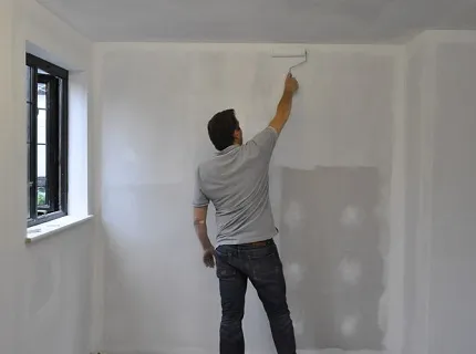 Amorsat de perete înainte de montare instrucțiuni video cu privire la modul de a prim propriile lor mâini, o fotografie (adeziv) Amorsat de perete înainte de montare instrucțiuni video despre cum să prim mâini propriile fotografii,