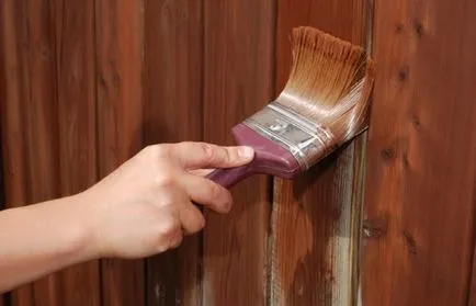 Mai bine pentru a picta gard de lemn, portal de constructii