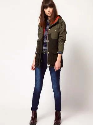 Ce este jacheta hanorac de sex feminin sau haine windbreaker foto