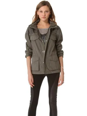 Ce este jacheta hanorac de sex feminin sau haine windbreaker foto