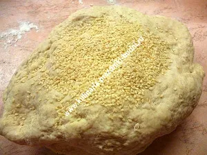 pâine de casă nedospită, pâine nedospită să dospească