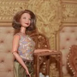 Acasă și mobilier pentru păpuși, o cutie de idei și ateliere