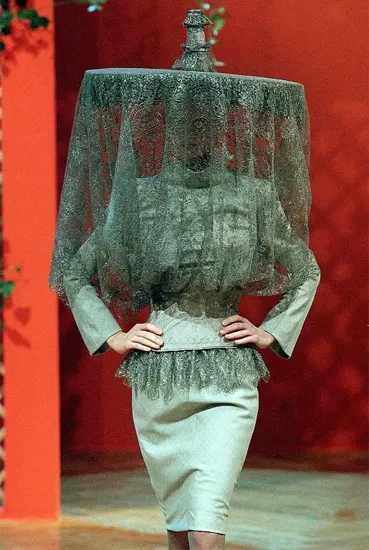 Givenchy, enciclopedie de moda