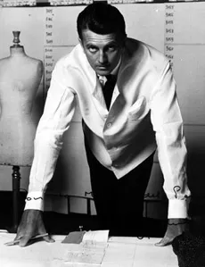Oia marca Givenchy
