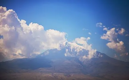Locul de nastere istoric al Ararat (cel mai cunoscut simbol) Locul de nastere istoric al Ararat