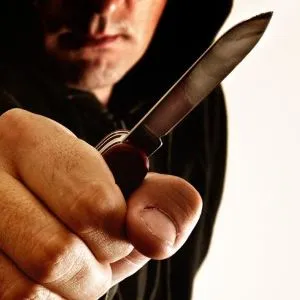 Ce articol ukRumyniyapredusmotrena de amenințări, intimidare și insulte pentru adulți și copii (agresiunii) Ce articol ukRumyniyapredusmotrena de amenințări, intimidare și insulte adult și copil