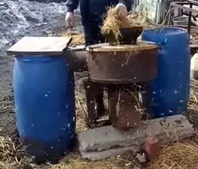 Dispozitiv de tocătorul de paie cu mâinile lor, desenele (mâinile) Dispozitiv de Concasor cu mâinile, desene