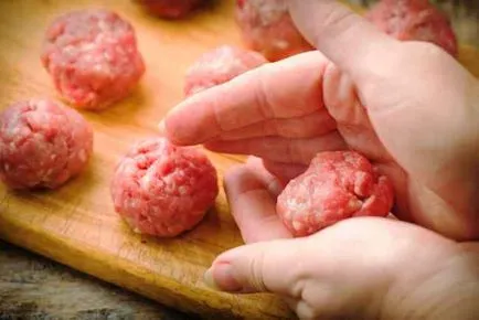 Cum de a găti rapid chiftele delicioase (aproape unul de altul) Cum de a găti rapid chiftele delicioase