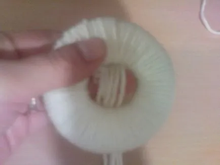 Cum de a face POM-poms de fire, ceea ce face pomponul pufos propriile lor mâini Nou video de Anul