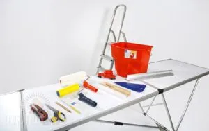Cum să stea monitorului pe tavan de 3 trepte manuale