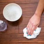 După cum rezultă din autocolante adezive cu plastic, sticlă, lemn și metal (autocolante adeziv clare din sticla) Cum se curata adezivul de la etichete la plastic, sticlă, lemn și metal