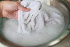 Cum se albeasca lucrurile albe acasă câteva trucuri și mijloace la îndemână (alb) Cum se albeasca lucrurile albe acasă câteva trucuri și instrumente la îndemână