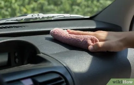 Cum pot curăța plasticul în mașină
