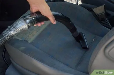 Cum pot curăța plasticul în mașină