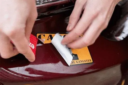 Cum se curata adezivul de etichete de plastic, sticlă, lemn și metal (adeziv clar autocolante Enamelware) Cum se curata adezivul de la etichete la plastic, sticlă, lemn și metal
