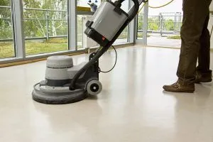 Cum să se spele linoleum renovate acasă care alăptează (reparații) Cum să se spele linoleum renovate ingrijire medicala la domiciliu