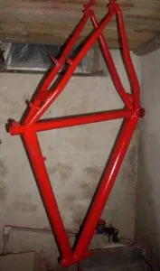 Cum să picteze bicicleta in casa 1