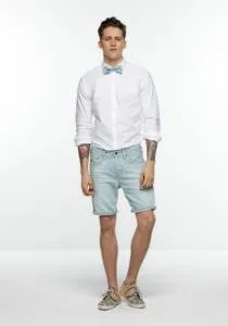 Cum de a alege tricou bărbătesc sub un fluture