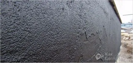 Cum se face impermeabilizarea fundației, să construiască o casă pentru tine (care este dreptul de a face impermeabilizarea) Cum se face impermeabilizarea fundației, să construiască ei înșiși casa