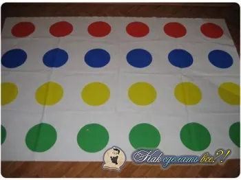 Cum de a face un joc Twister cu mâinile fotografia lui