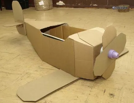 Cum sa faci un avion din cutie - cursuri online