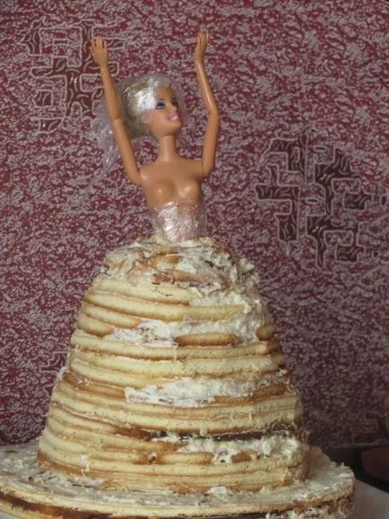 Cum sa faci un tort pentru fete - Barbie - mastic, reteta, foto