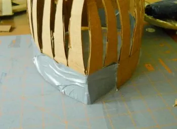 Cum sa faci o casca de fier din carton (sumă) Cum de a face o casca de fier din carton