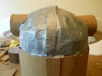Cum de a face o casca de fier din carton (cum ar fi) Cum de a face o casca de fier din carton